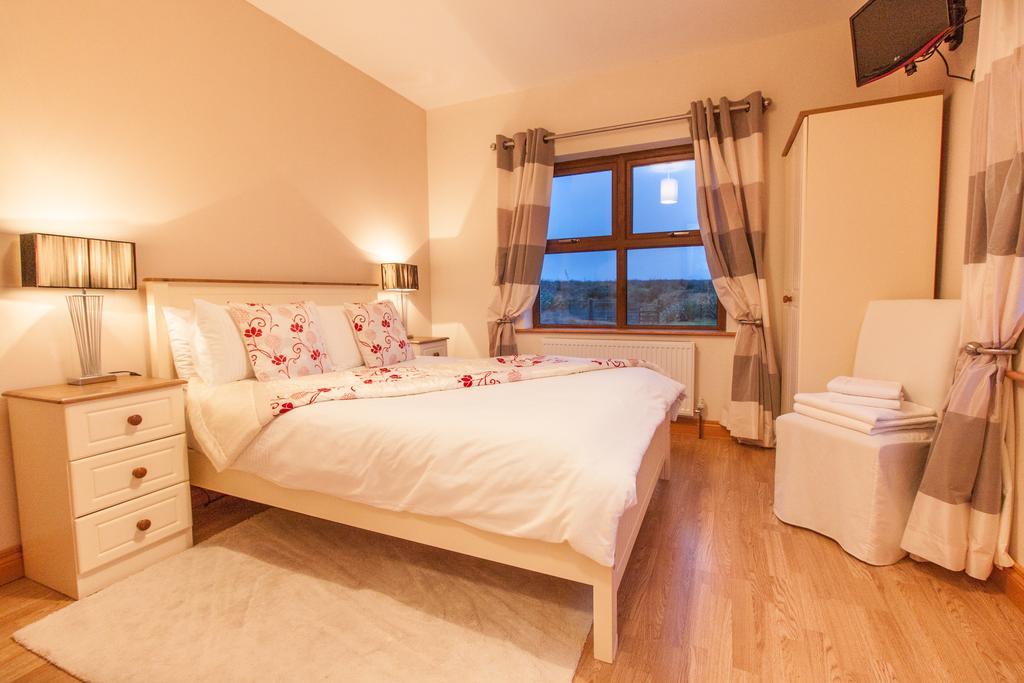 Bed and Breakfast Achill Water'S Edge Doogort Exterior foto